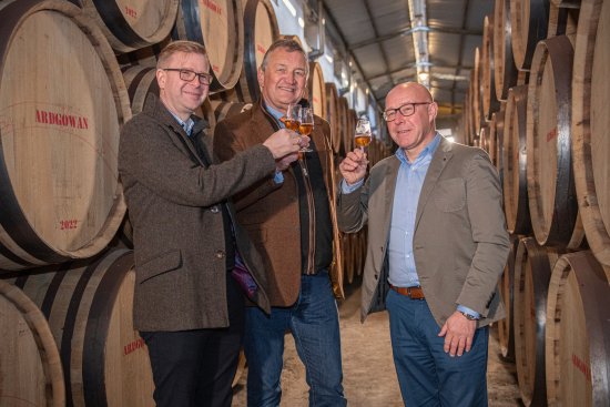 Ardgowans Roland Grain, CEO Martin McAdam, and Master of Wood Stuart MacPherson Ardgowans Roland Grain, CEO Martin McAdam, and Master of Wood Stuart MacPherson