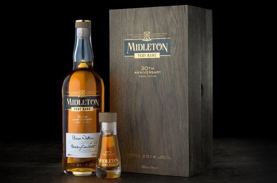 Midleton Very Rare 30th Anniversary Pearl Edition, presentation box and 50ml miniature.